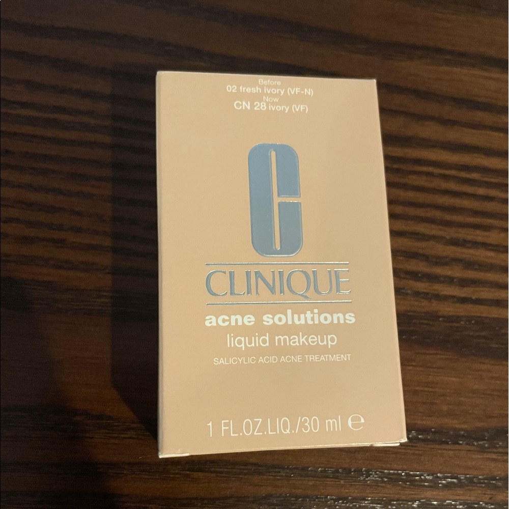 Clinique Acne Solutions Liquid Makeup “Ivory” — NEW